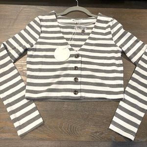 BNWT, Small Long sleeve crop top